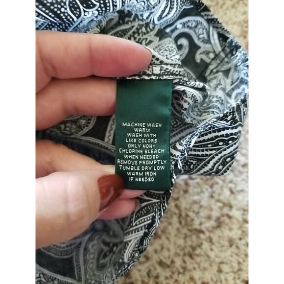 Ralph Lauren Chaps Shirt Top Womens Petite Medium Black White Paisley Button - Picture 7 of 7